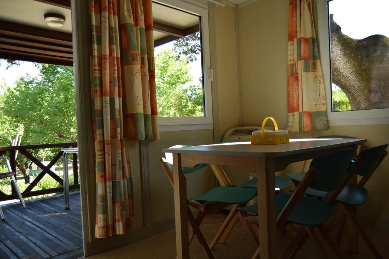 Bungalows, Camping Vega De Francia Sotoserrano Luaran gambar