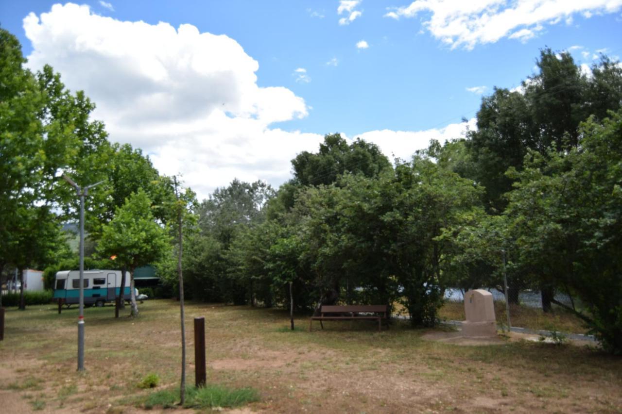 Bungalows, Camping Vega De Francia Sotoserrano Luaran gambar