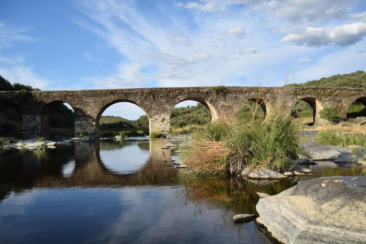 Bungalows, Camping Vega De Francia Sotoserrano Luaran gambar